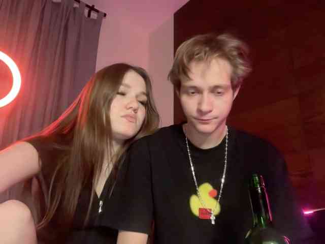 titsDestroy2007 webcam