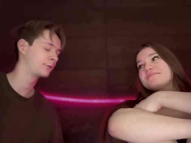 titsDestroy2007 webcam