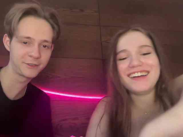 titsDestroy2007 webcam