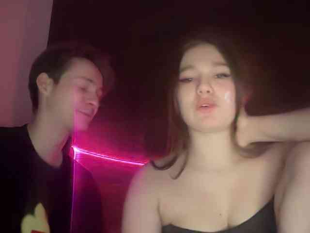 titsDestroy2007 webcam