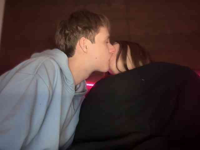 titsDestroy2007 webcam