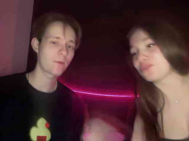 titsDestroy2007 webcam