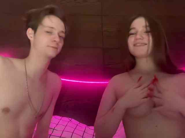 titsDestroy2007 webcam