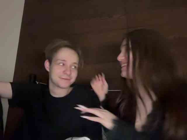 titsDestroy2007 webcam