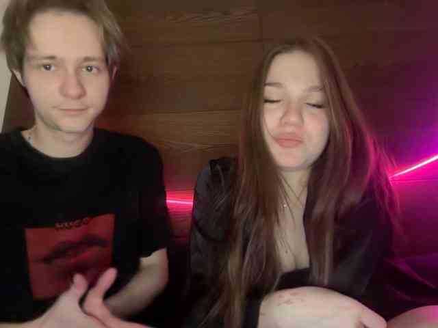 titsDestroy2007 webcam