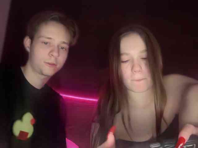 titsDestroy2007 webcam