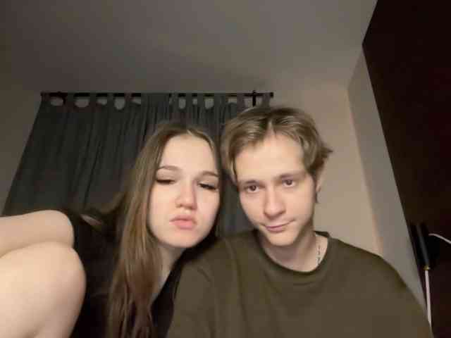 titsDestroy2007 webcam