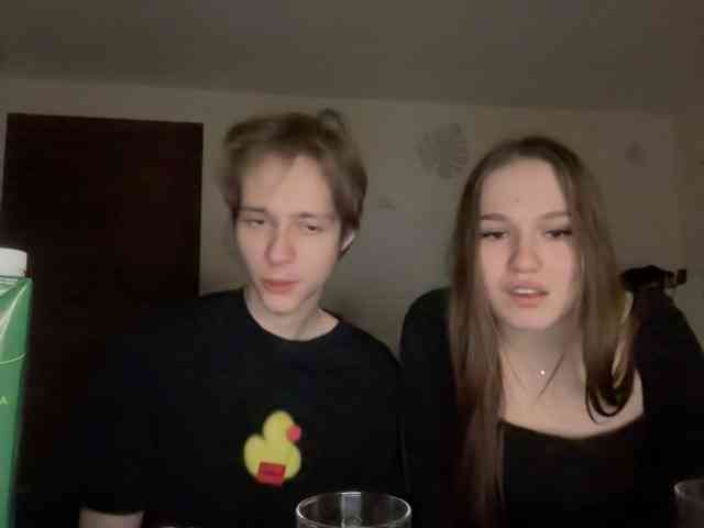 titsDestroy2007 webcam