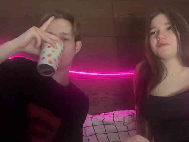 titsDestroy2007 Live Webcam on BongaCams