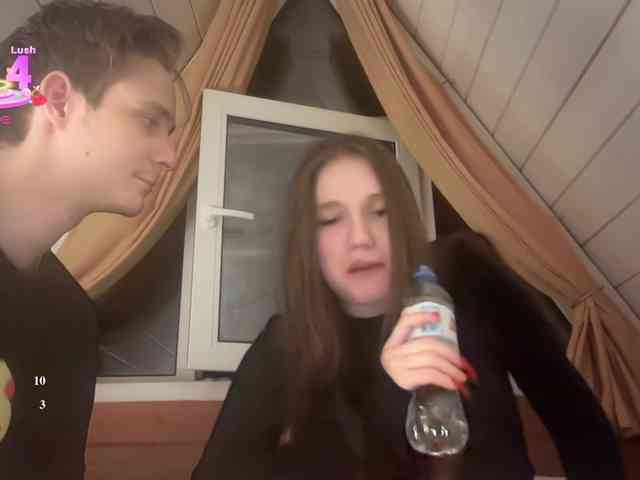 titsDestroy2007 webcam