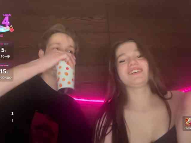 titsDestroy2007 webcam