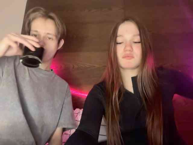 titsDestroy2007 webcam