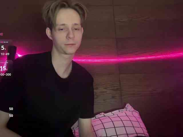 titsDestroy2007 webcam