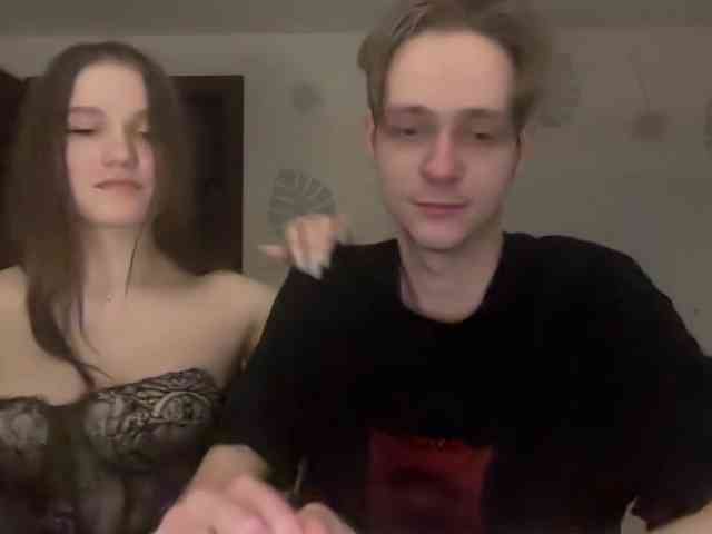 titsDestroy2007 webcam