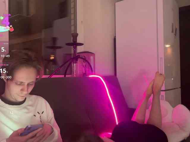 titsDestroy2007 webcam