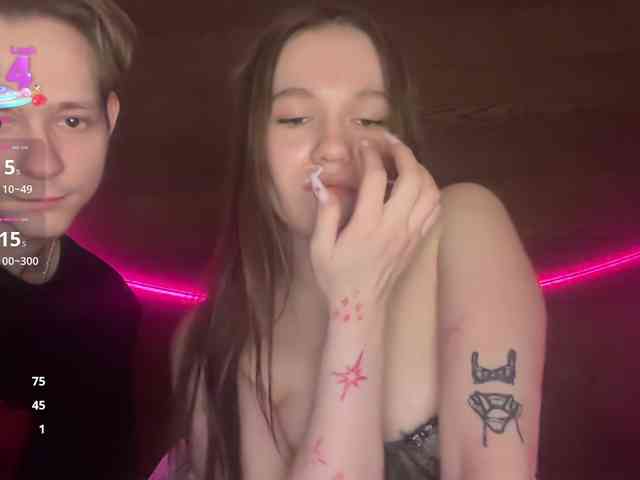 titsDestroy2007 webcam