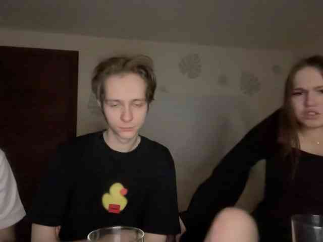 titsDestroy2007 webcam