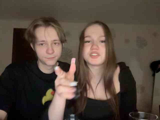 titsDestroy2007 webcam