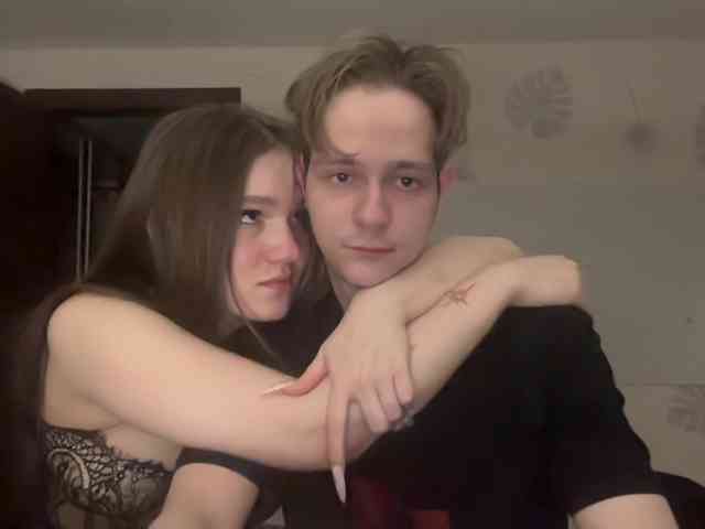 titsDestroy2007 webcam