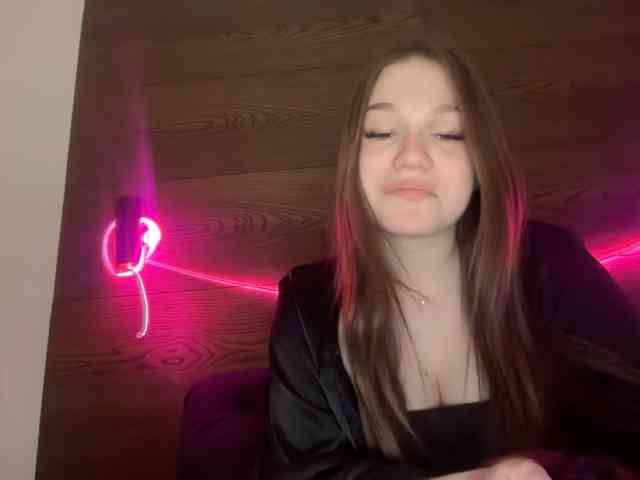 titsDestroy2007 webcam