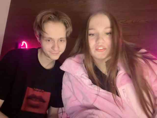 titsDestroy2007 webcam