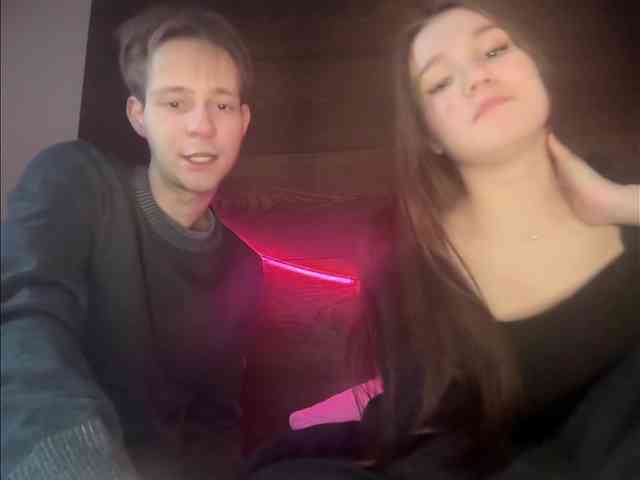 titsDestroy2007 webcam