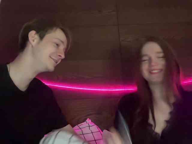 titsDestroy2007 webcam