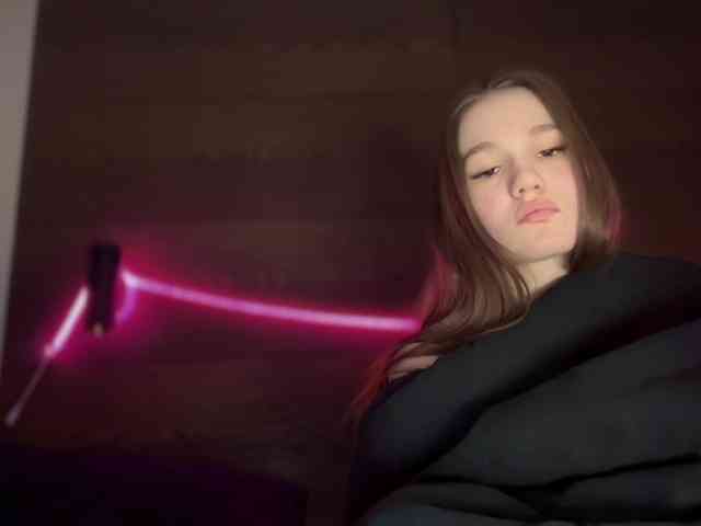 titsDestroy2007 webcam