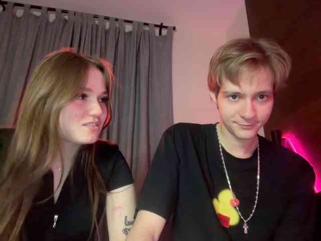 titsDestroy2007 webcam