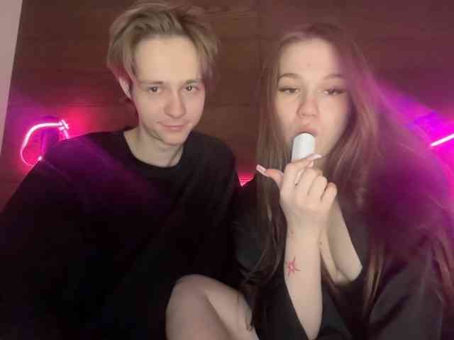 titsDestroy2007 webcam