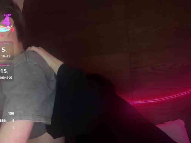 titsDestroy2007 webcam