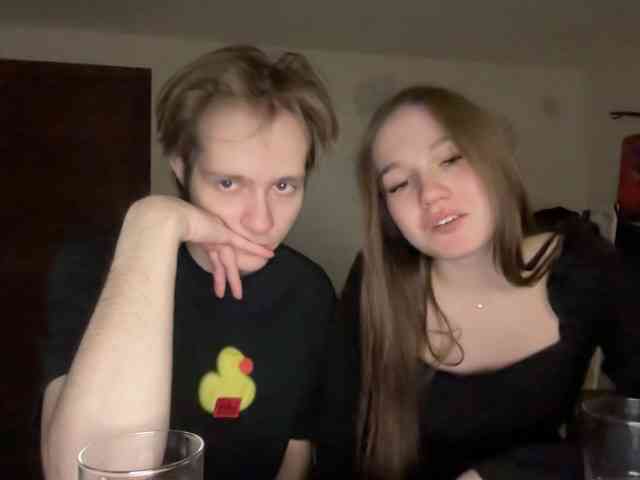 titsDestroy2007 webcam