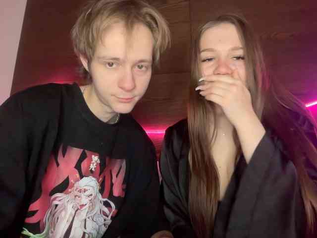 titsDestroy2007 webcam