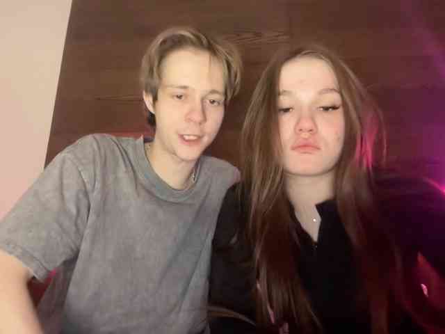 titsDestroy2007 webcam