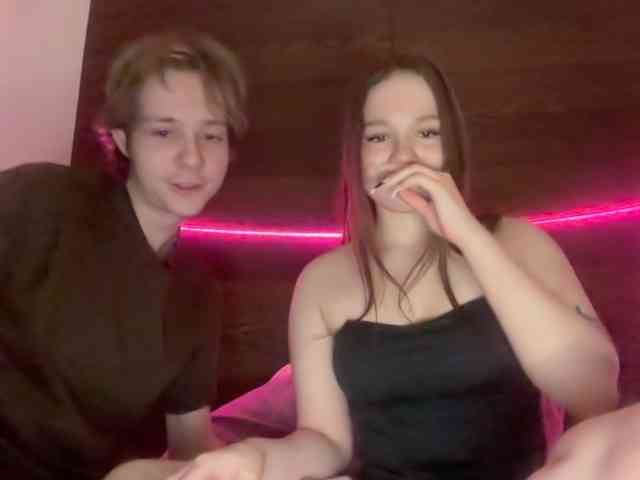 titsDestroy2007 webcam