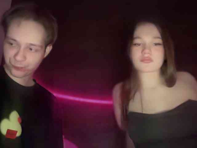 titsDestroy2007 webcam