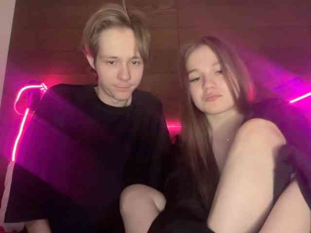 titsDestroy2007 webcam