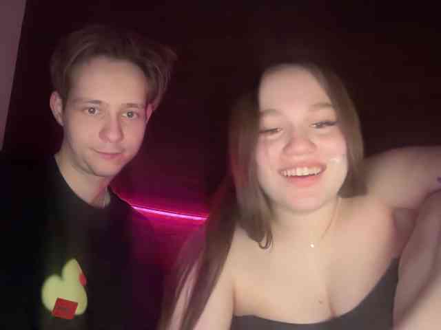 titsDestroy2007 webcam