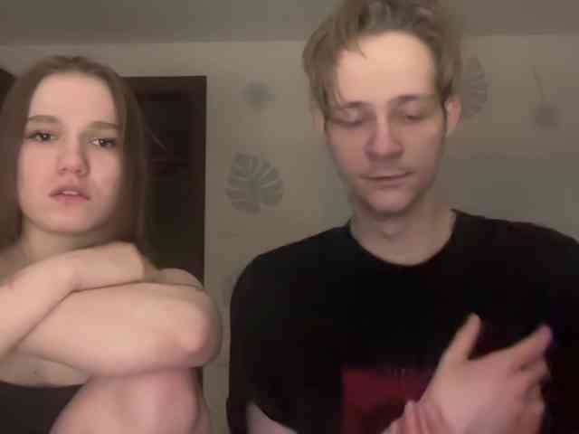 titsDestroy2007 webcam