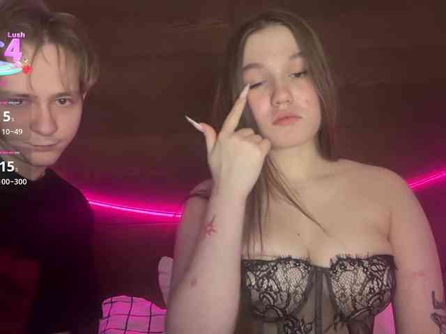 titsDestroy2007 webcam