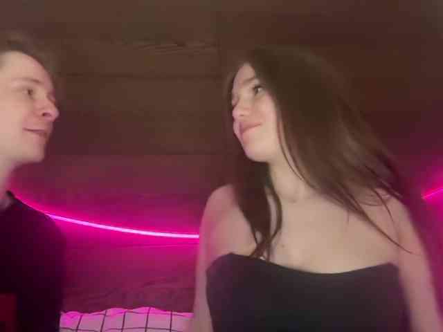 titsDestroy2007 webcam