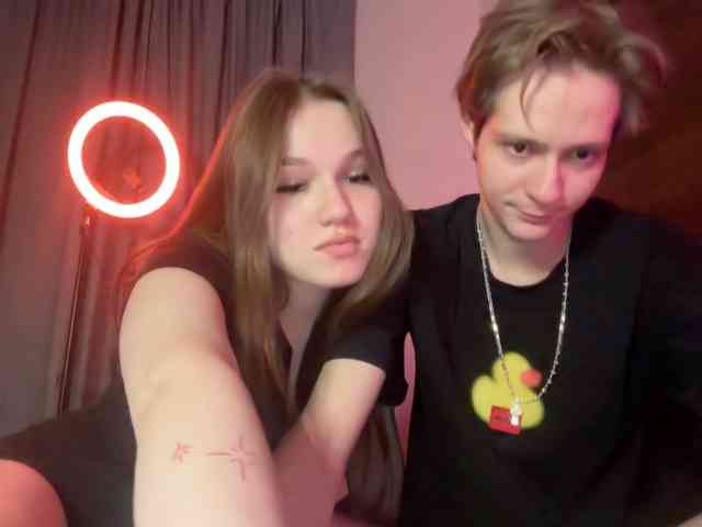 titsDestroy2007 webcam