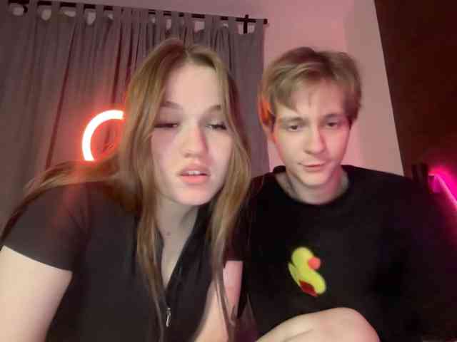 titsDestroy2007 webcam