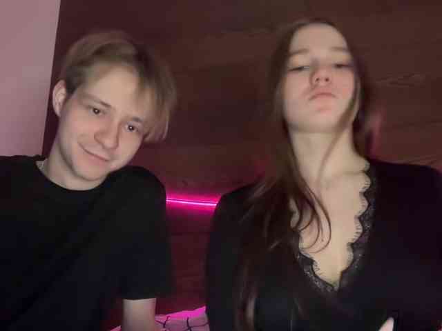 titsDestroy2007 webcam