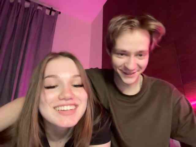 titsDestroy2007 webcam