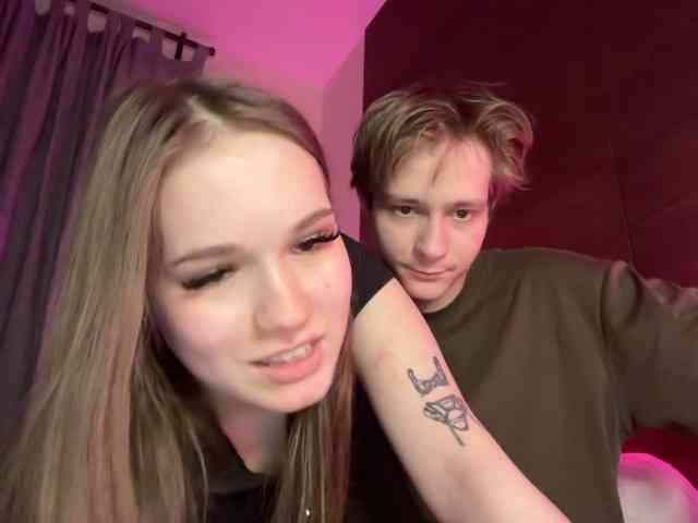 titsDestroy2007 webcam