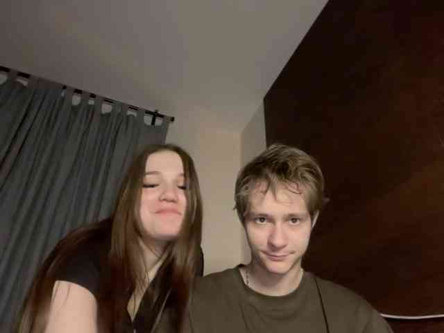 titsDestroy2007 webcam