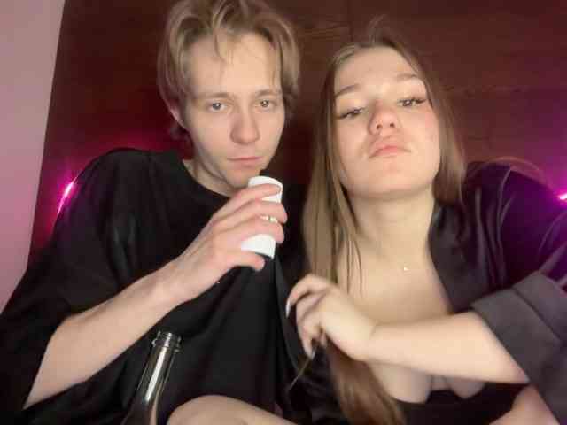 titsDestroy2007 webcam