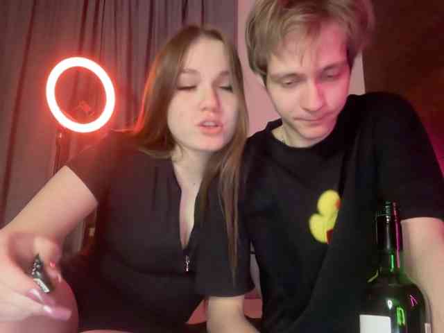 titsDestroy2007 webcam