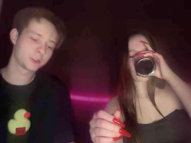 titsDestroy2007 webcam